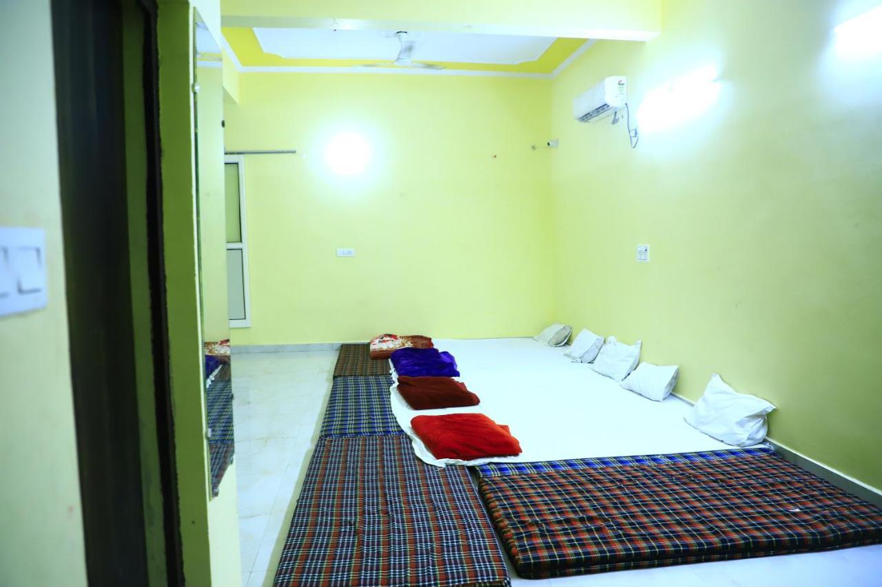Shivraj Homestay Mathura Exterior foto